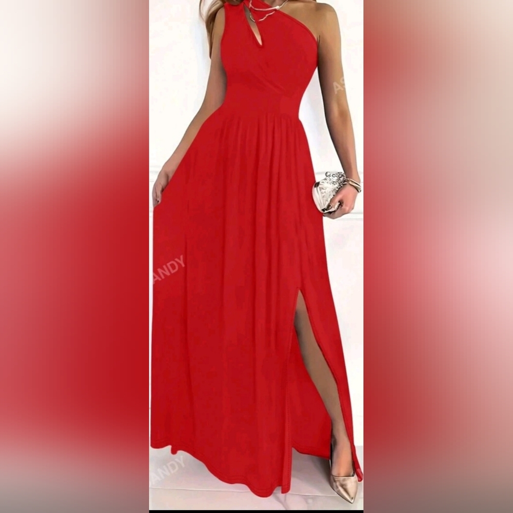 NWOT One Shoulder Gown